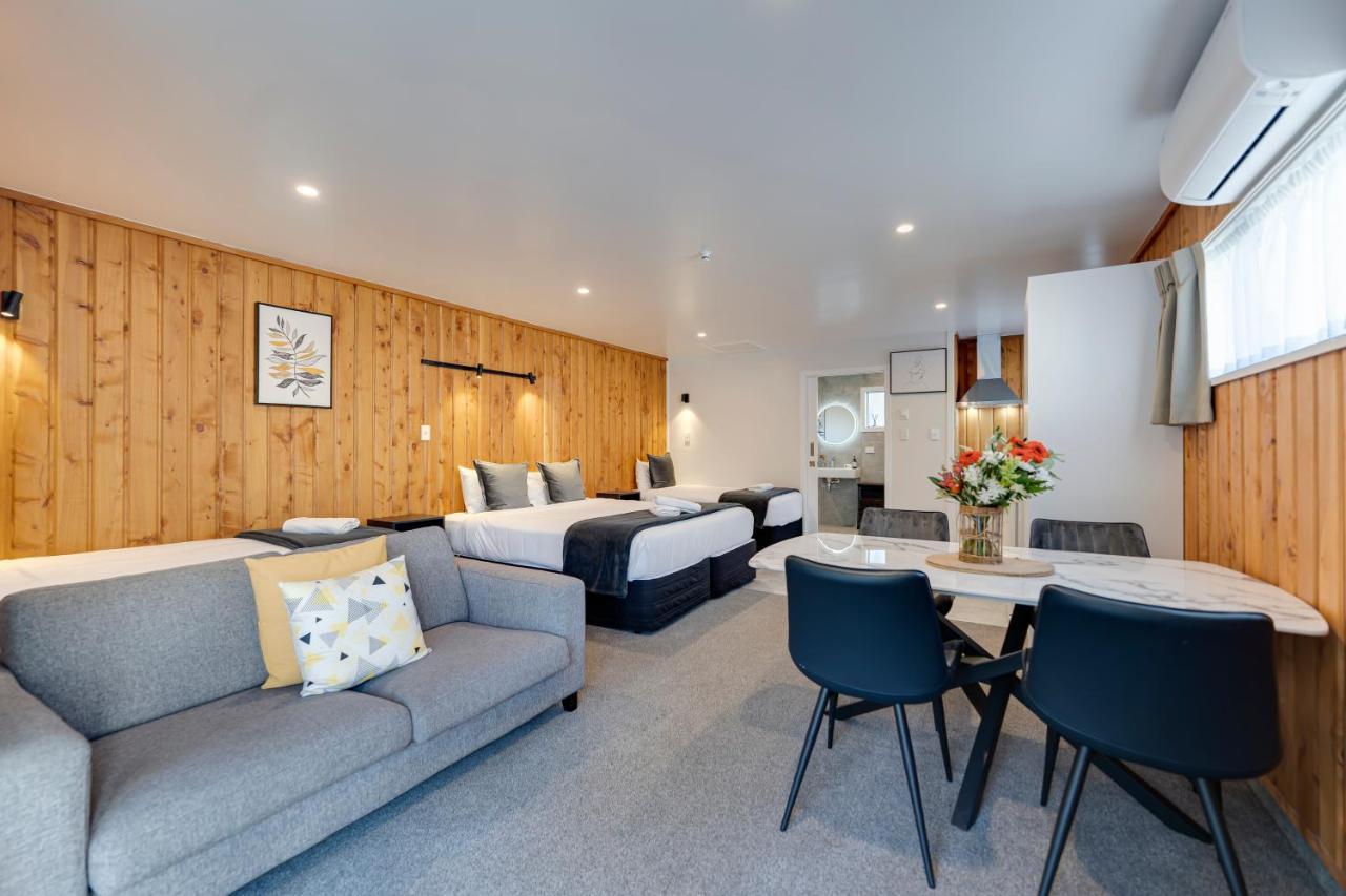 Archway Motels & Chalets Уанака Екстериор снимка
