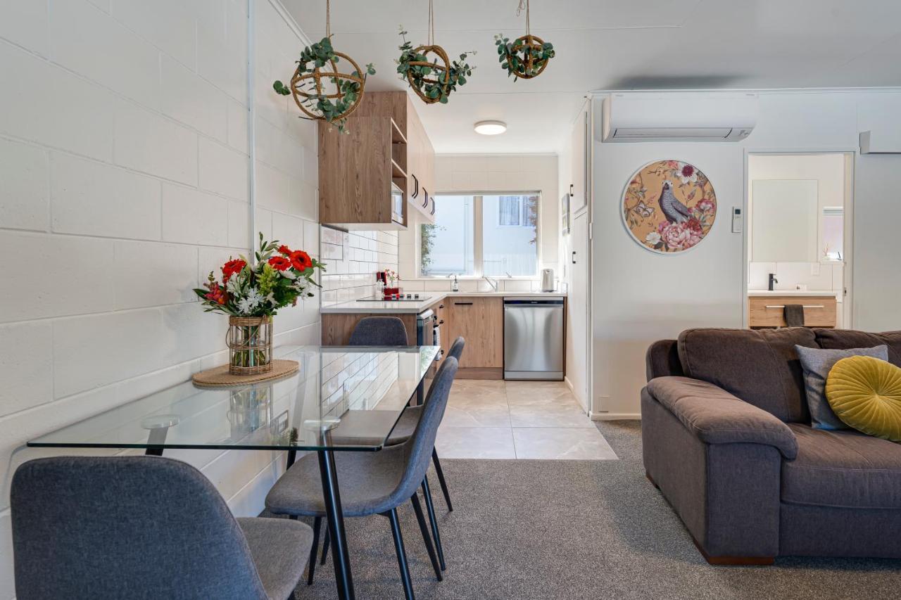 Archway Motels & Chalets Уанака Екстериор снимка