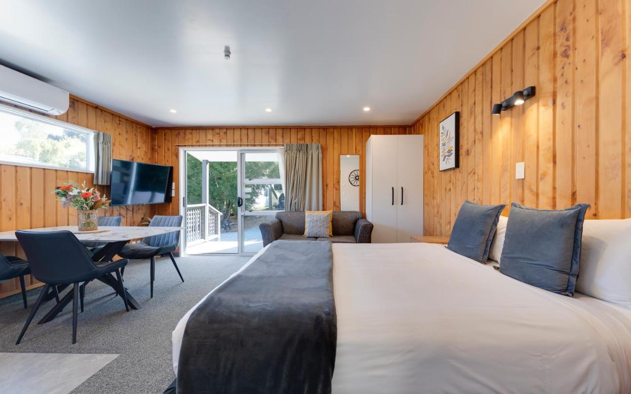 Archway Motels & Chalets Уанака Екстериор снимка