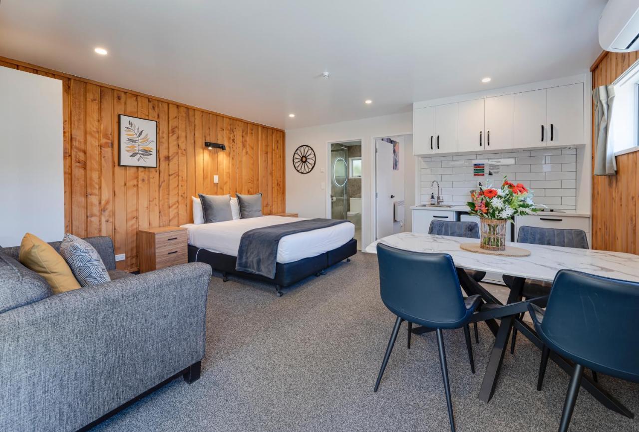 Archway Motels & Chalets Уанака Екстериор снимка